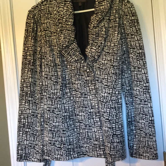 Size xl. Very stylish. Polyester and rayon - Picture 3 of 5